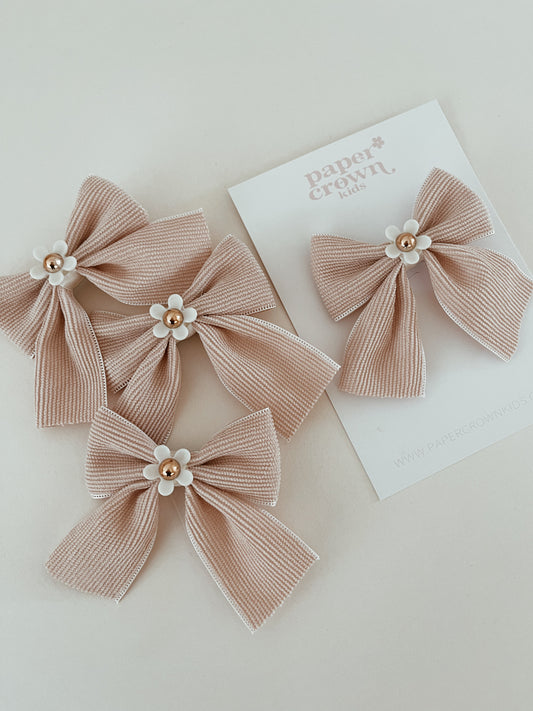 Petal Bow