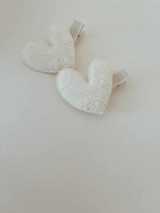 Lace Heart Clip